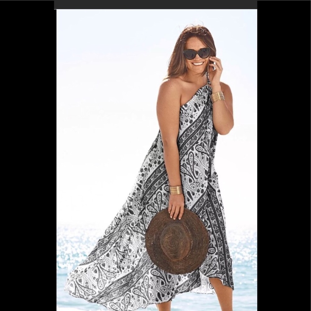 One-Shoulder Black & White Paisley Maxi Dress - Women